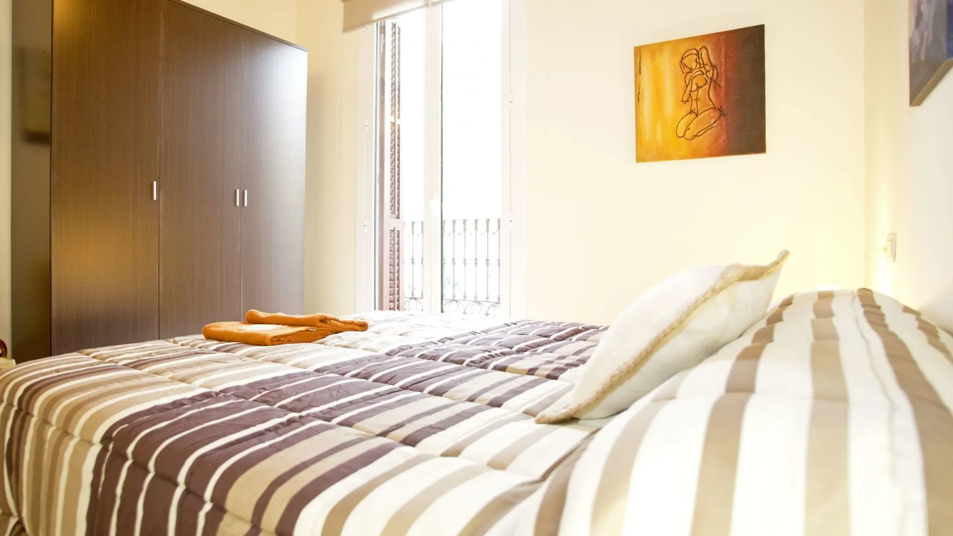 Bbarcelona Ramblas Apartment  Barcelona