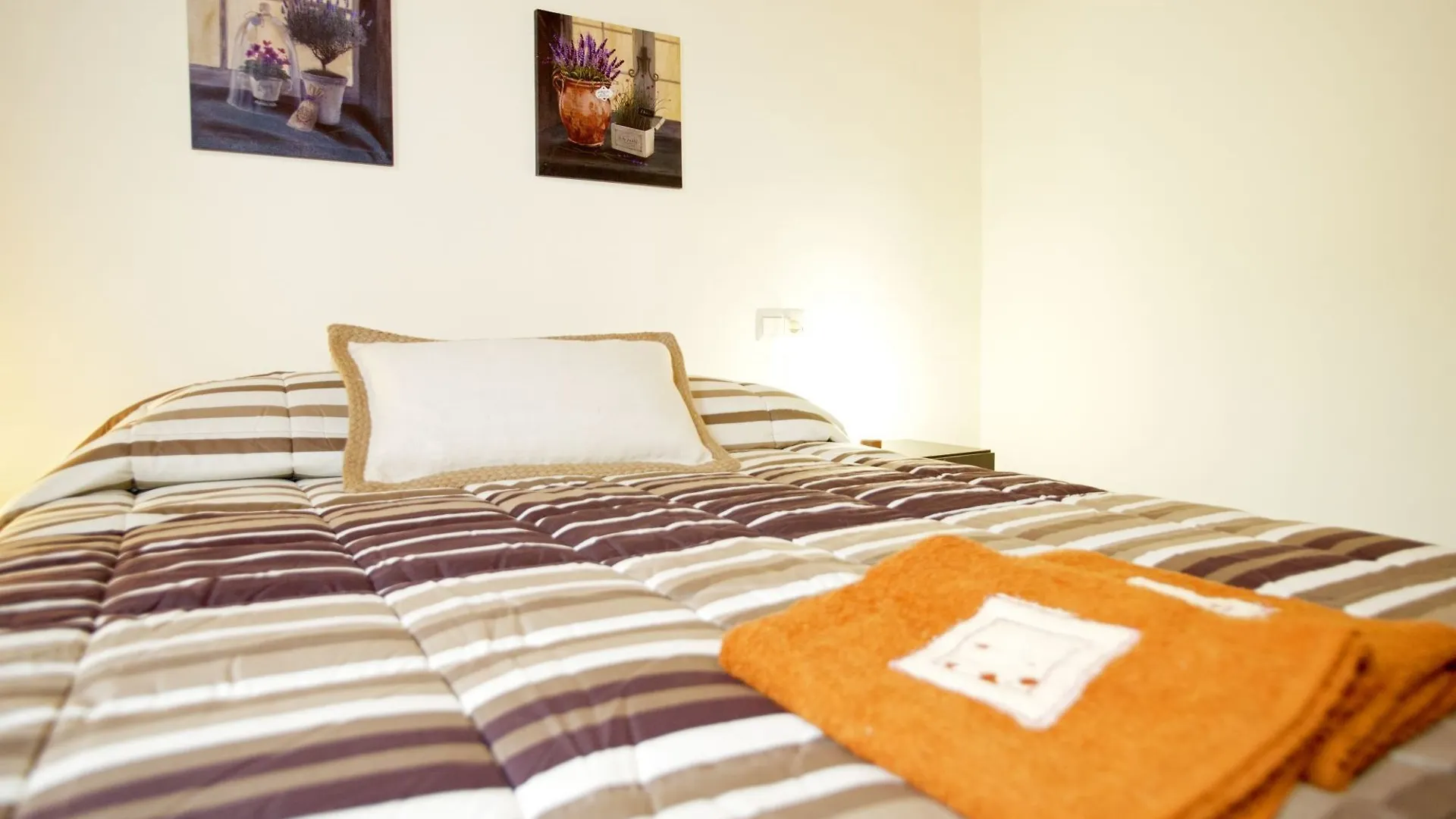 Bbarcelona Ramblas Apartment 0*, Barcelona